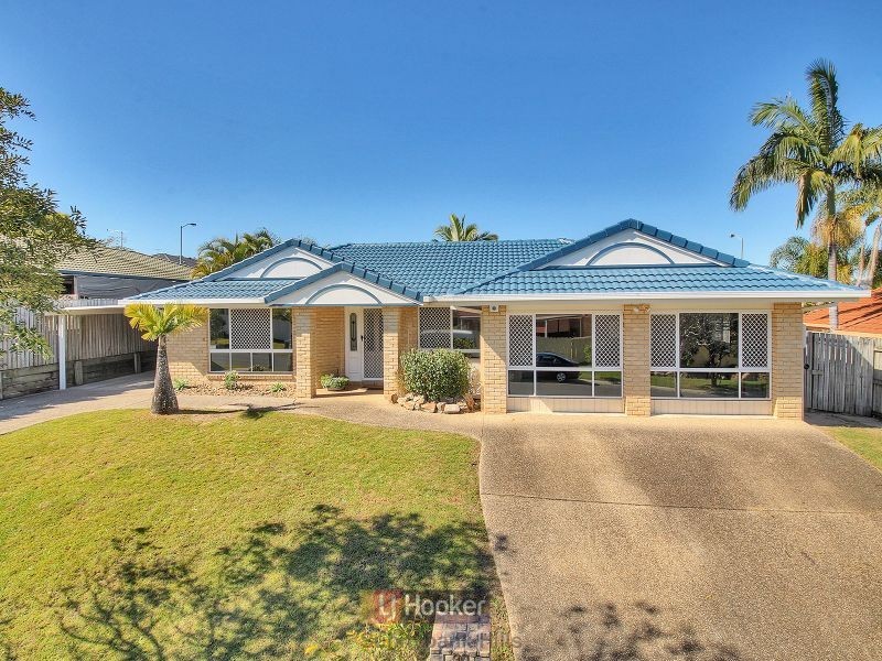 30 Swan Lake Crescent, Calamvale QLD 4116