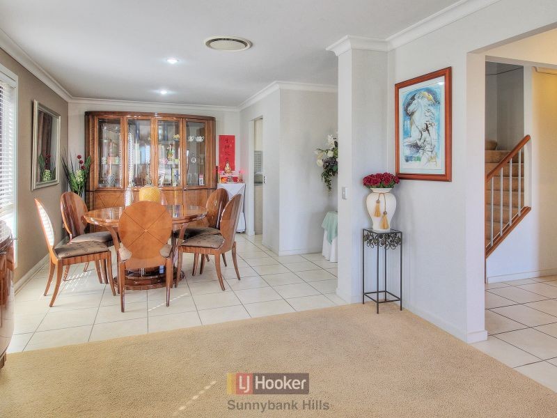 42 Hillardt Street, Robertson QLD 4109