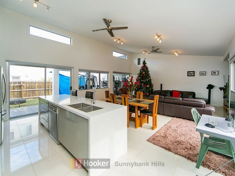 8 Aster Place, Calamvale QLD 4116