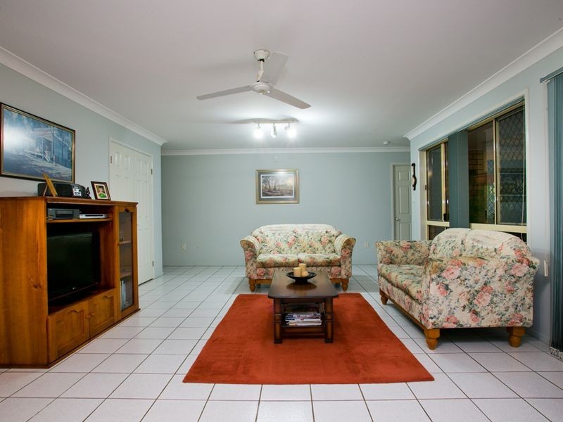 26 Maidenhair Place, Calamvale QLD 4116