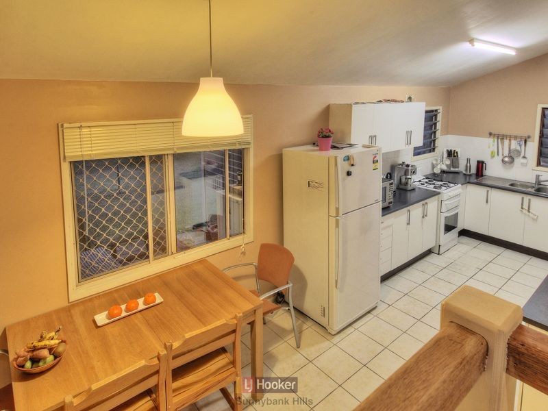 55 Lindwall Street, Upper Mount Gravatt QLD 4122