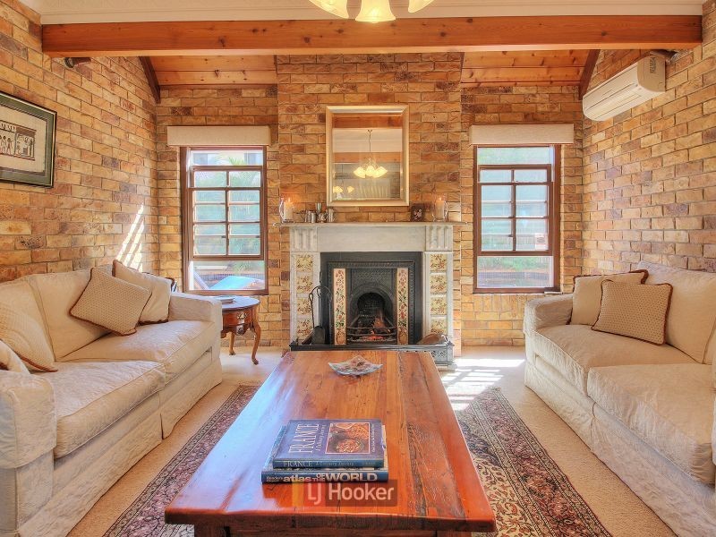 17 Belfairs Street, Robertson QLD 4109