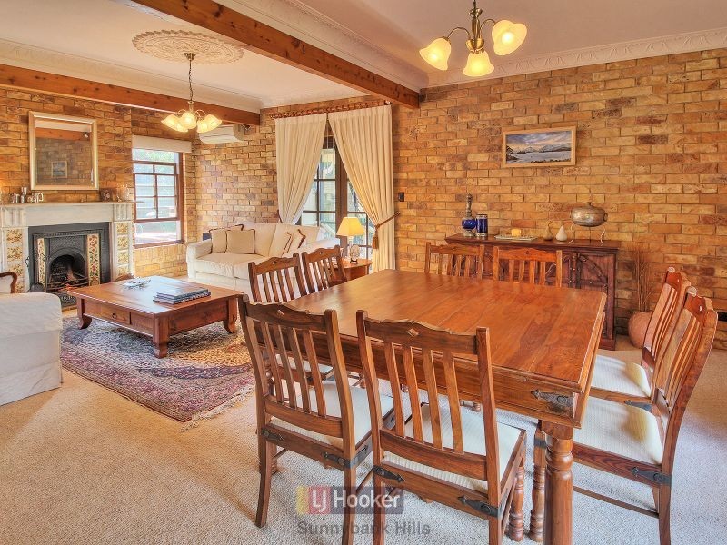 17 Belfairs Street, Robertson QLD 4109