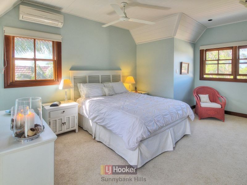 17 Belfairs Street, Robertson QLD 4109