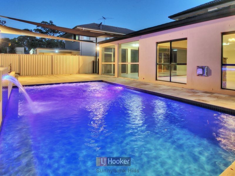 10 Meadowbank Court, Calamvale QLD 4116