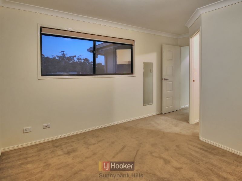 10 Meadowbank Court, Calamvale QLD 4116