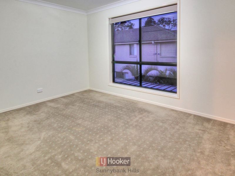 10 Meadowbank Court, Calamvale QLD 4116