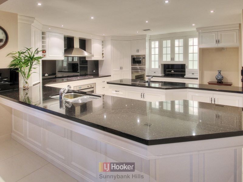 10 Snowbell Close, Stretton QLD 4116