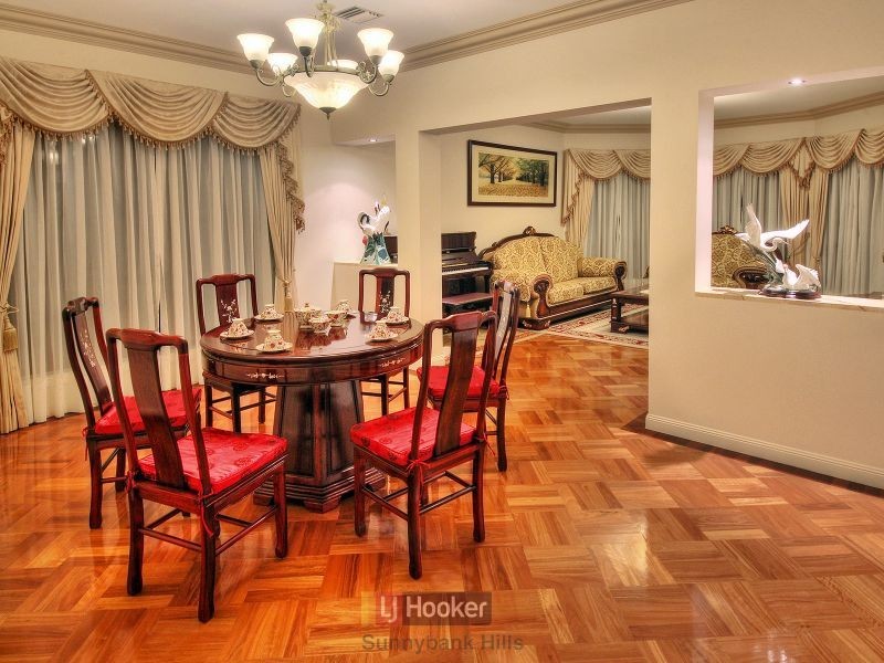 10 Snowbell Close, Stretton QLD 4116