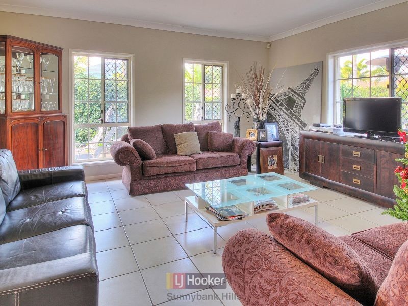 82 Stiller Drive, Kuraby QLD 4112