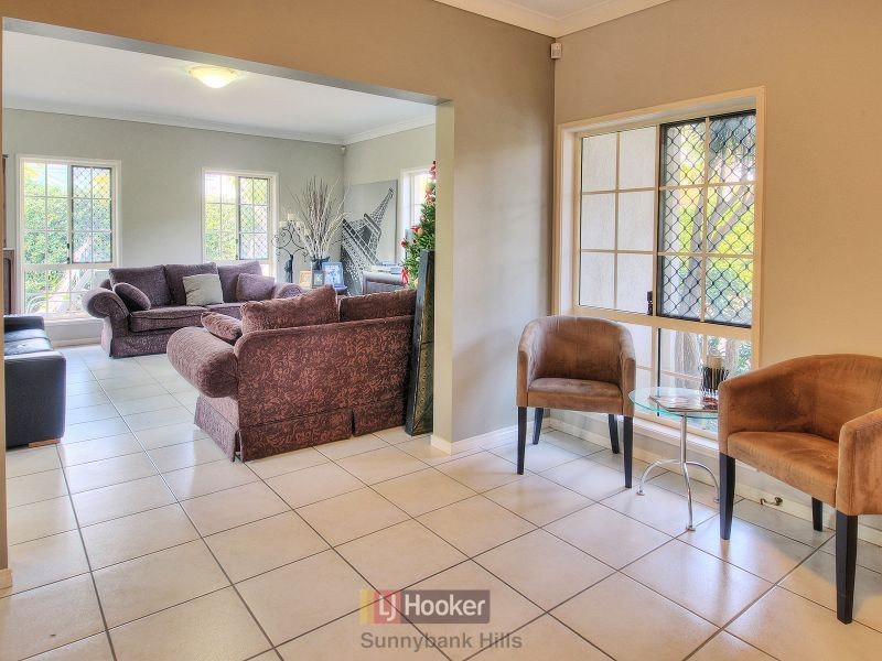 82 Stiller Drive, Kuraby QLD 4112