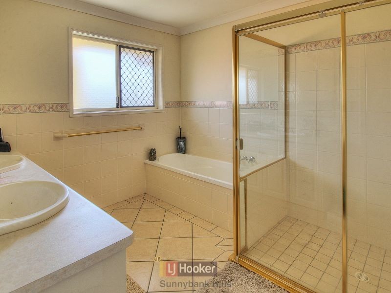 82 Stiller Drive, Kuraby QLD 4112