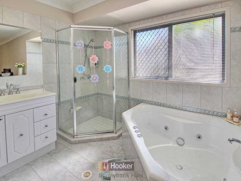 35 Bronte Place, Parkinson QLD 4115