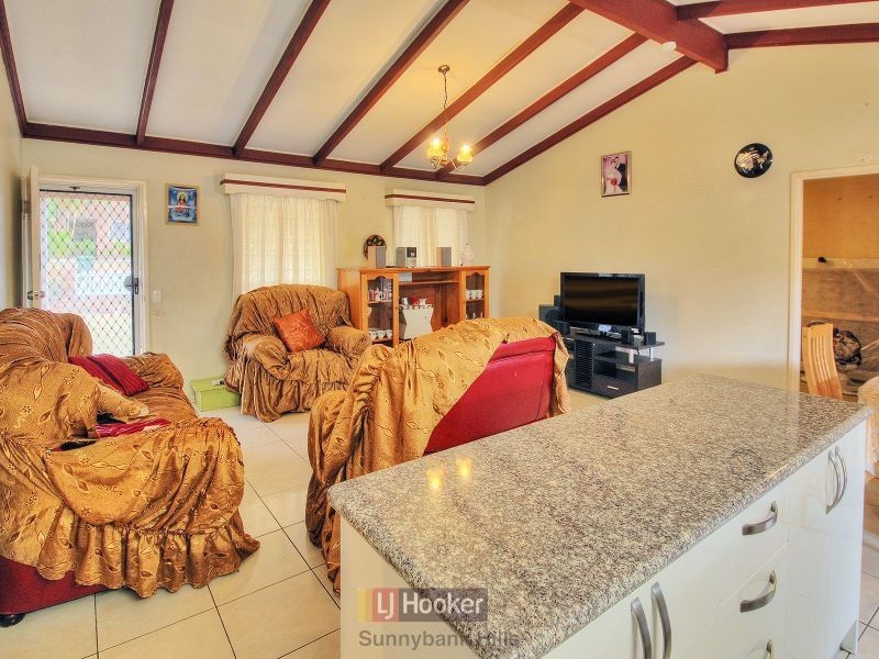 31 Camaro Street, Runcorn QLD 4113