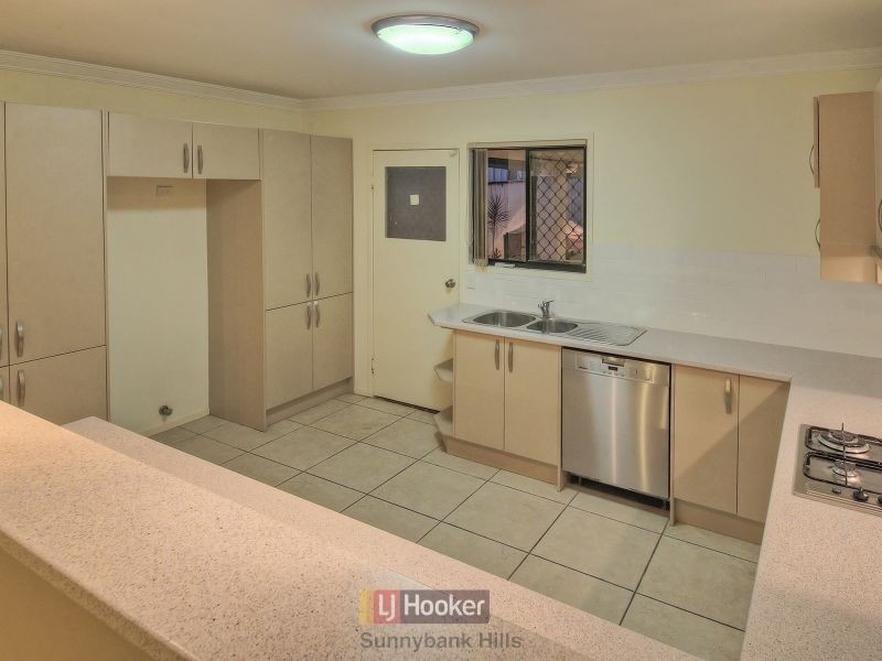 20 Zinnia Court, Runcorn QLD 4113