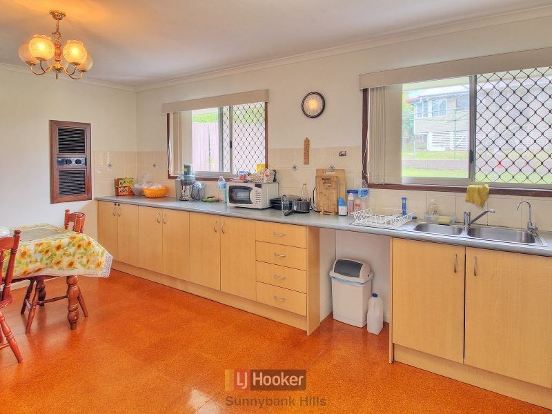 8 Tanby Street, Sunnybank Hills QLD 4109