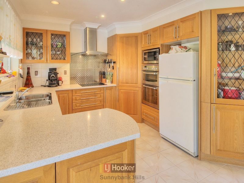 28 Petrina Street, Eight Mile Plains QLD 4113