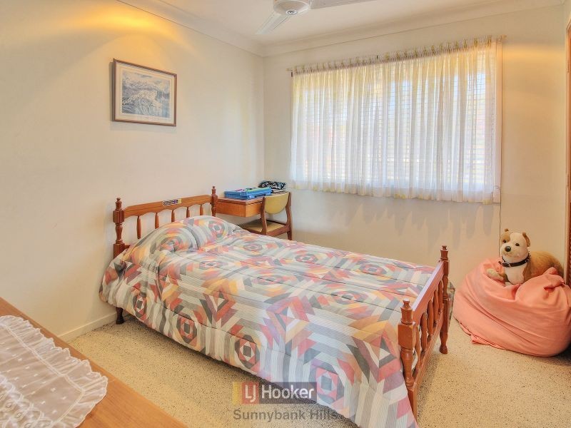 28 Petrina Street, Eight Mile Plains QLD 4113