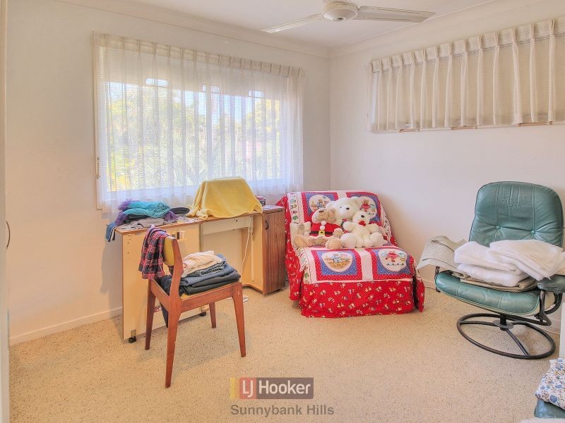 28 Petrina Street, Eight Mile Plains QLD 4113