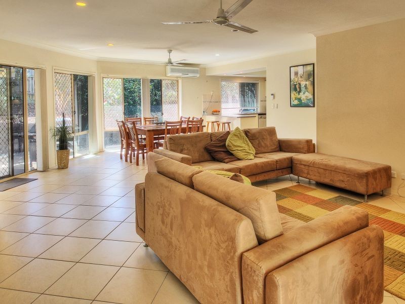 3 Coorong Place, Parkinson QLD 4115