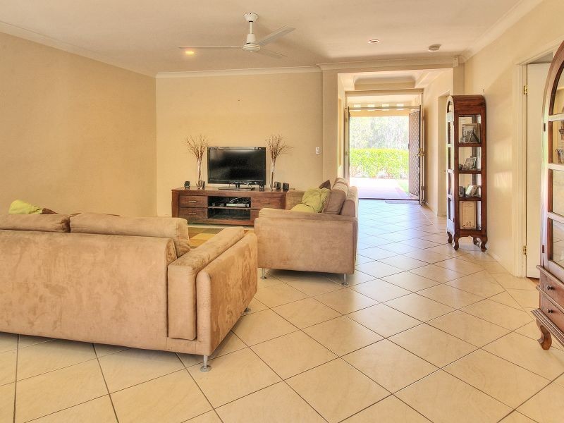 3 Coorong Place, Parkinson QLD 4115