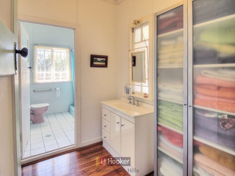 31 Rookwood Avenue, Coopers Plains QLD 4108