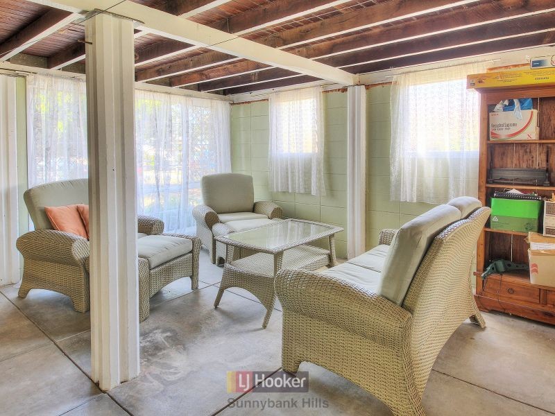 31 Rookwood Avenue, Coopers Plains QLD 4108