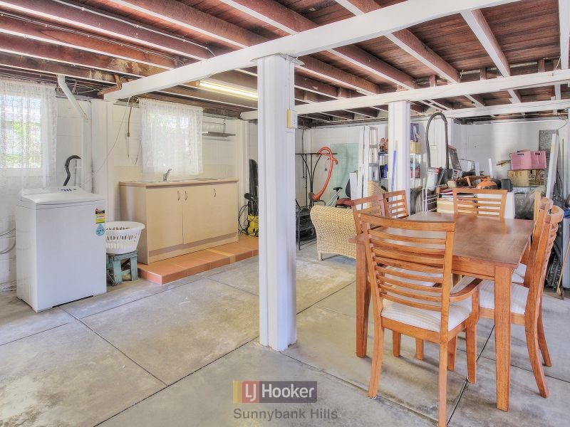 31 Rookwood Avenue, Coopers Plains QLD 4108