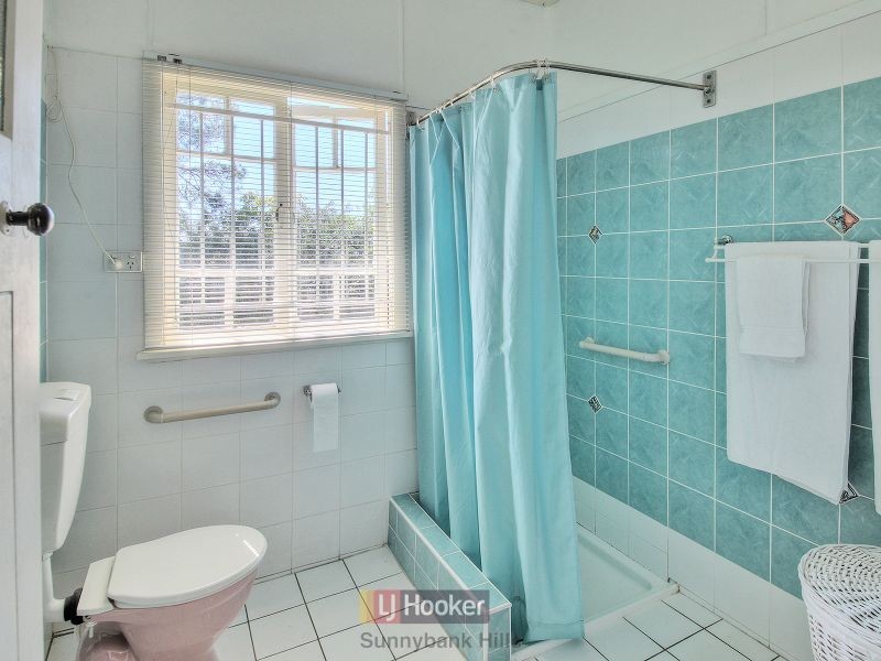 31 Rookwood Avenue, Coopers Plains QLD 4108