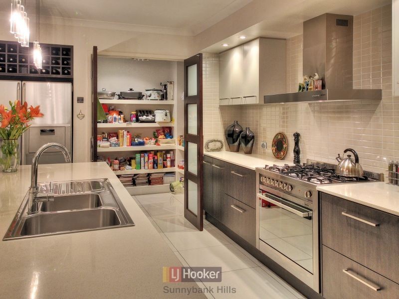 11 May Street, Parkinson QLD 4115