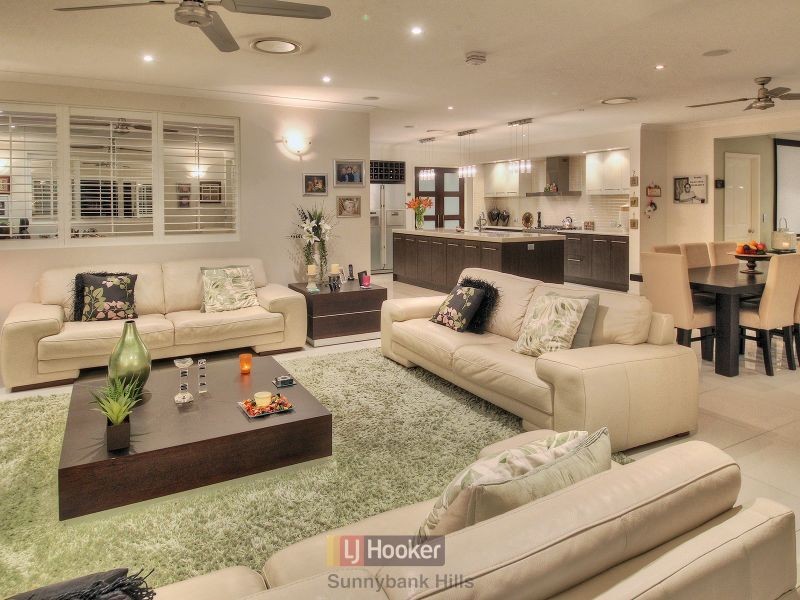 11 May Street, Parkinson QLD 4115