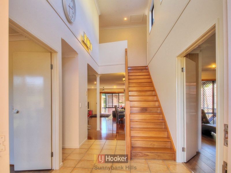 34 Leelaben Place, Eight Mile Plains QLD 4113