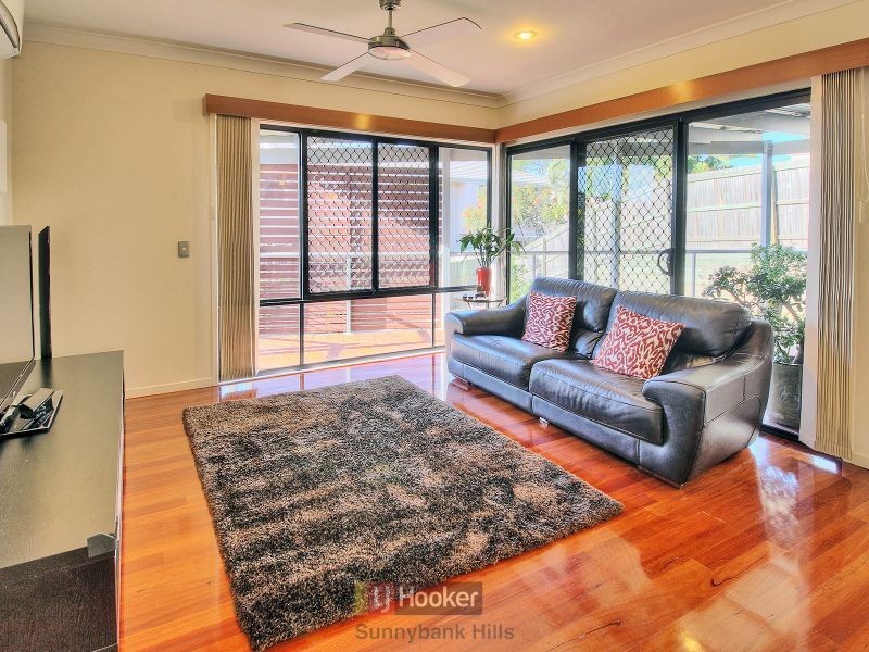 34 Leelaben Place, Eight Mile Plains QLD 4113