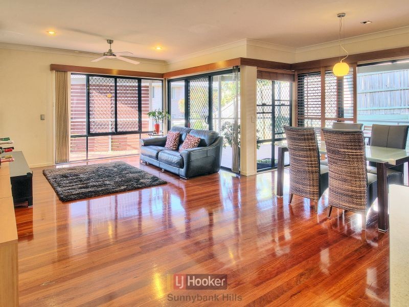 34 Leelaben Place, Eight Mile Plains QLD 4113