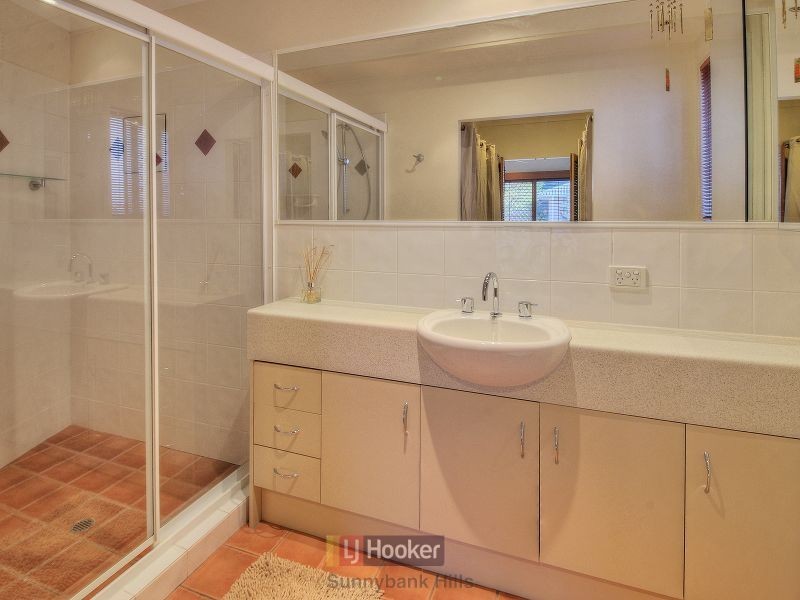 34 Leelaben Place, Eight Mile Plains QLD 4113