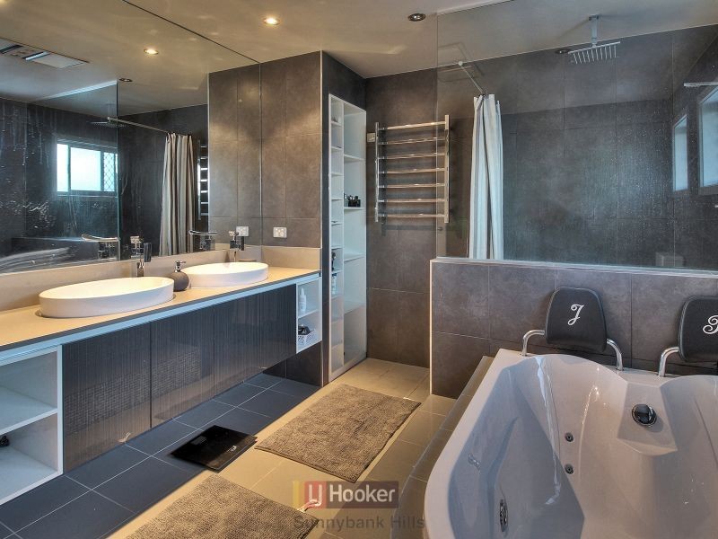 7 Brad Street, Eight Mile Plains QLD 4113