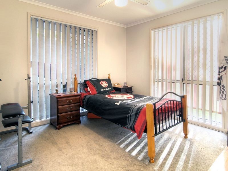 57 Ontario Crescent, Parkinson QLD 4115