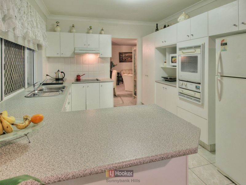 42 Cleveland Place, Stretton QLD 4116