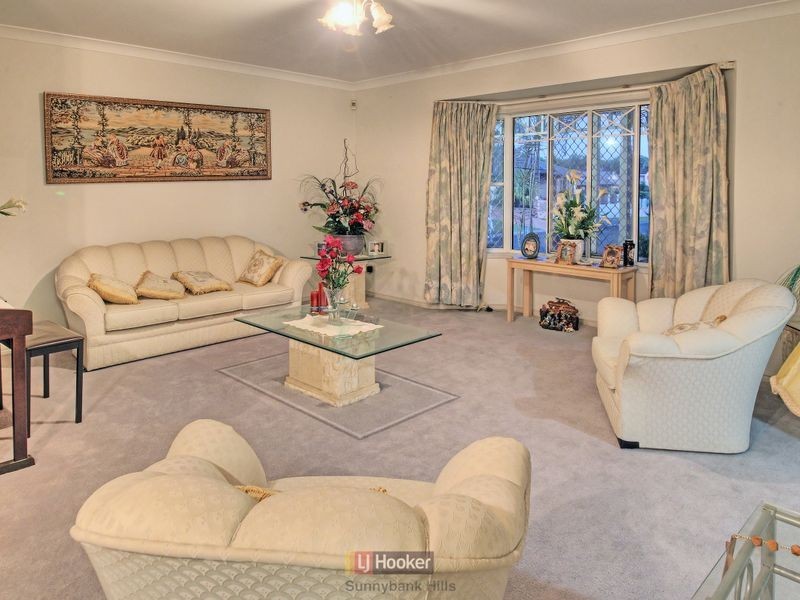 42 Cleveland Place, Stretton QLD 4116