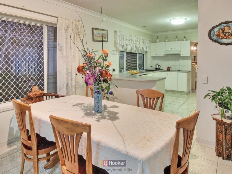 42 Cleveland Place, Stretton QLD 4116