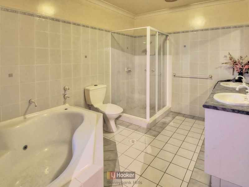 42 Cleveland Place, Stretton QLD 4116