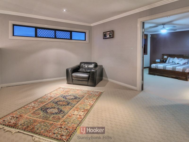 10 Willowleaf Close, Stretton QLD 4116