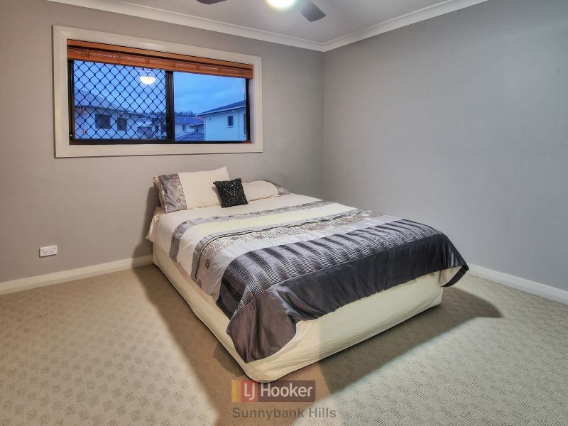 10 Willowleaf Close, Stretton QLD 4116