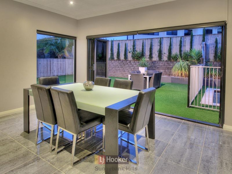 10 Willowleaf Close, Stretton QLD 4116