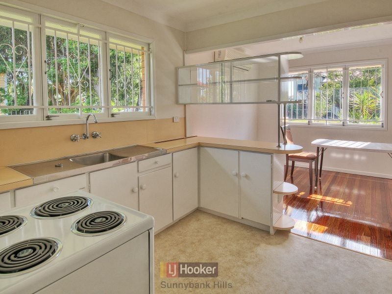 42 Ryhill Road, Sunnybank Hills QLD 4109