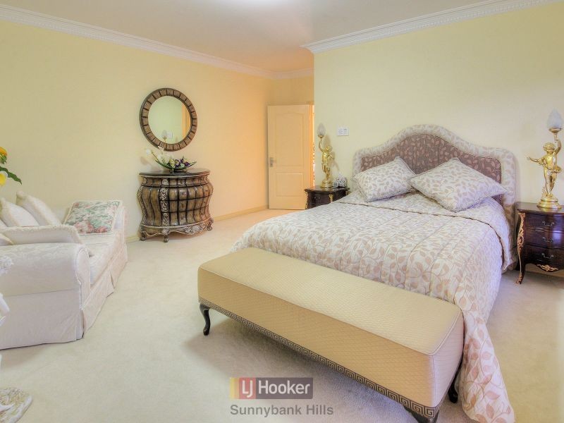 18 Penson Street, Stretton QLD 4116