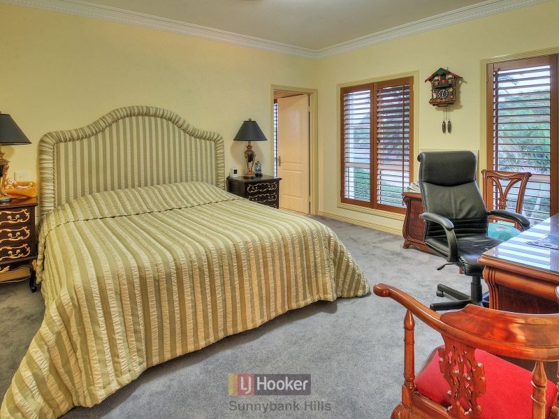 18 Penson Street, Stretton QLD 4116