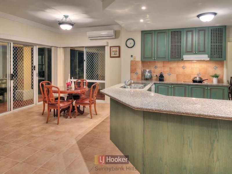 58 Bordeaux Street, Eight Mile Plains QLD 4113