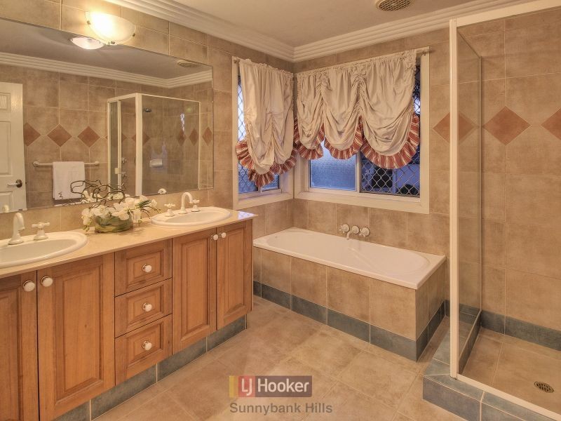 58 Bordeaux Street, Eight Mile Plains QLD 4113