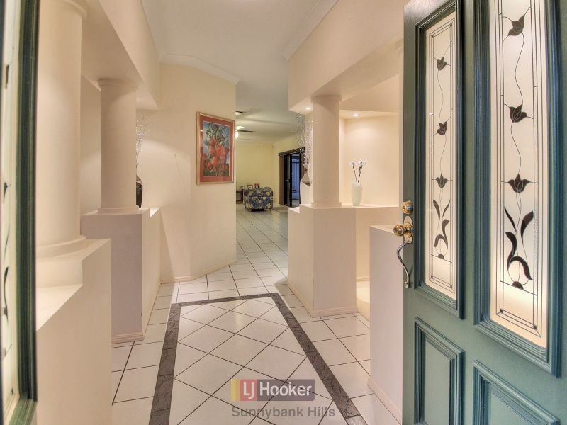 83 Greenways Esplanade, Parkinson QLD 4115